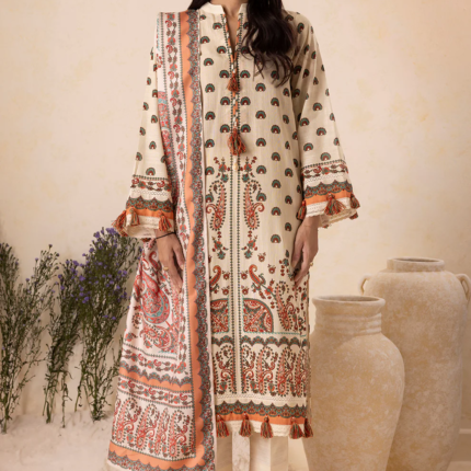 Close-up of printed Shawl for Zellbury WUW25X30155