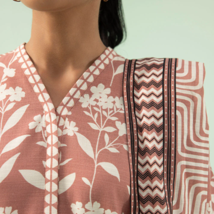 Sapphire Printed Khaddar 3 Piece Pink and White U2D-DY23V6-7WS