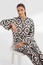 Nishat Printed Cambric Ralli Style Shirt with Trousers in Black and Off White 42502169