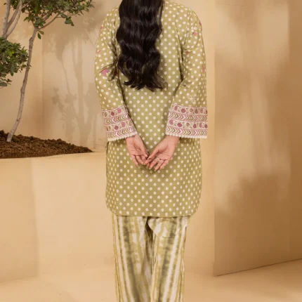 Zellbury Embroidered Lawn 2 Piece Shirt Shalwar in Light Green Color WUS26E20472