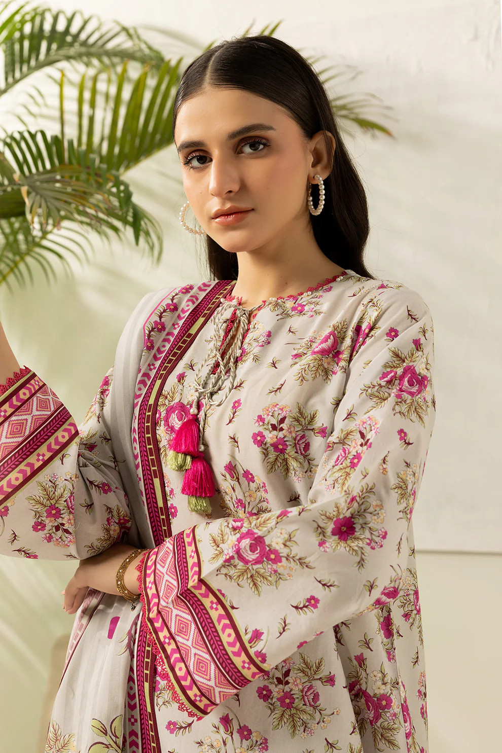 WUS26X30616_1 Zellbury Printed Lawn 2 Piece in Grey Color WUS26X30616