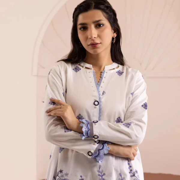 Embroidered Lawn 2 Piece WUC25E20187