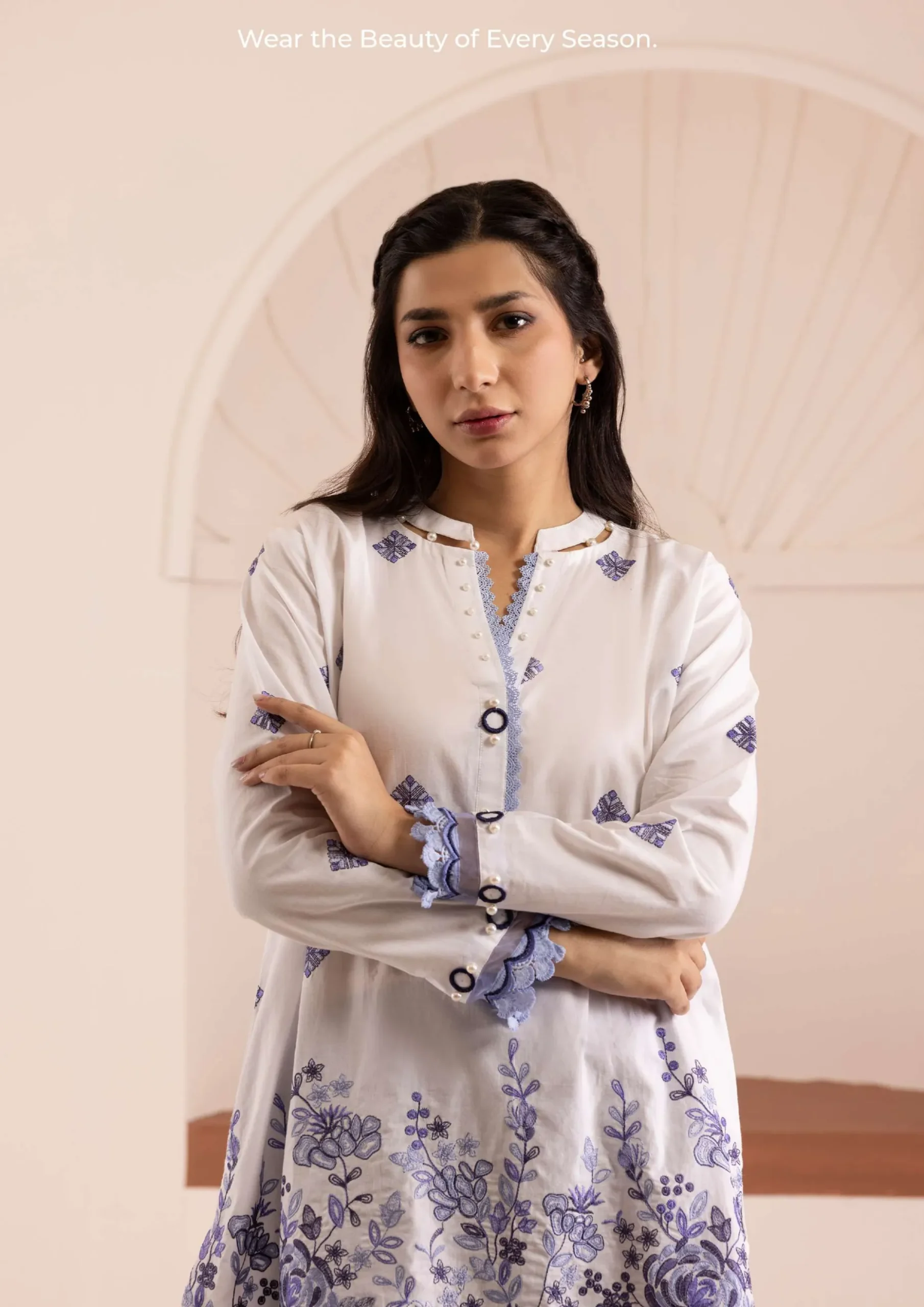 Embroidered Lawn 2 Piece WUC25E20187