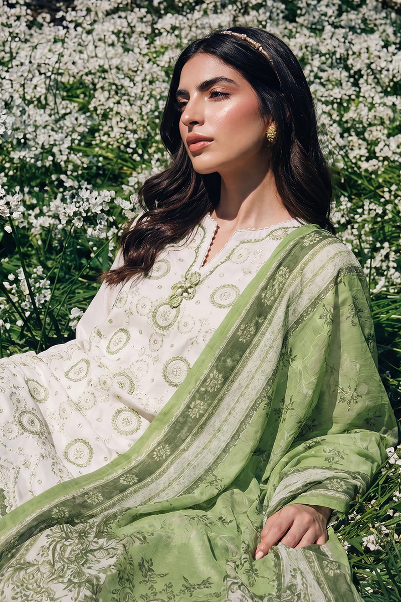 Chikankari Embroidered Cotton 3 Piece WUC26E34049