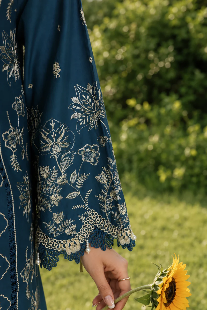 Chikankari Embroidred Cotton 3 Piece WUC26E34061 - Image 4