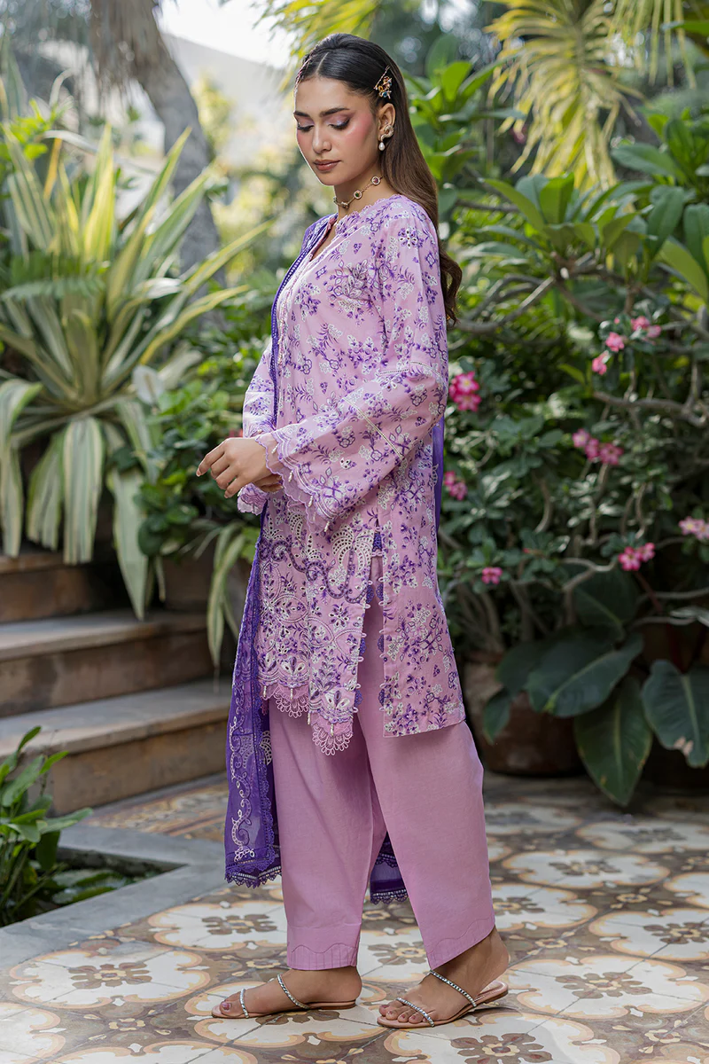 Chikankari Embroidered Cotton 3 Piece WUS26E34093
